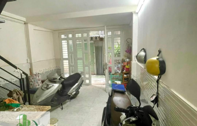 BÁN NHÀ PHỐ TRUNG TÂM Q3 - GẦN HẺM Ô TÔ 